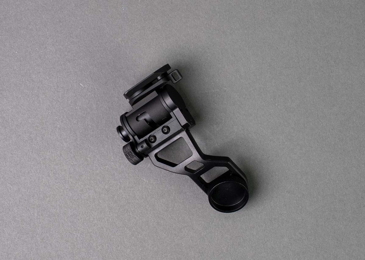 Dovetail J-arm for PVS-14